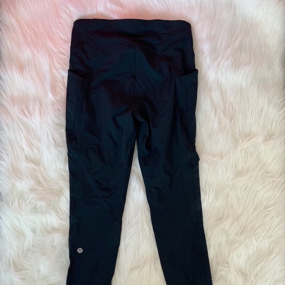 NWT Lululemon Lead the Pack Tight NCTL - Picture 2 of 2
